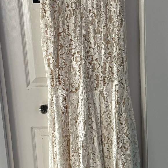 Lulus lace cream dress size M - Picture 2 of 3